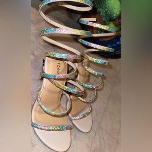Torrid heels size 9. Brand new !